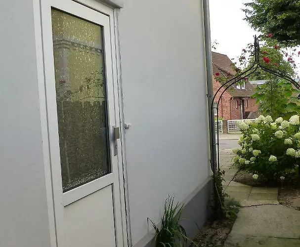 Schwalbennest * Geesthacht